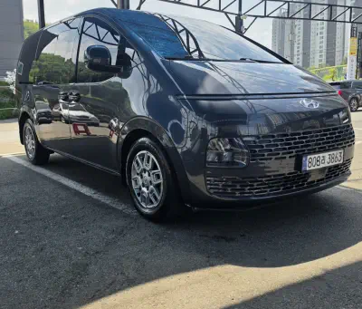 Hyundai Staria