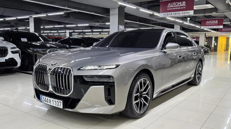 BMW 7-Series