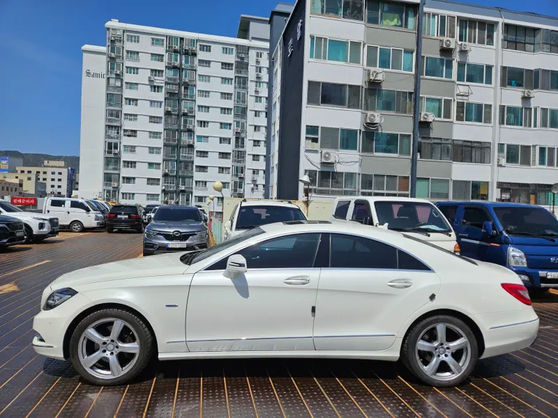 Mercedes-Benz CLS-Class