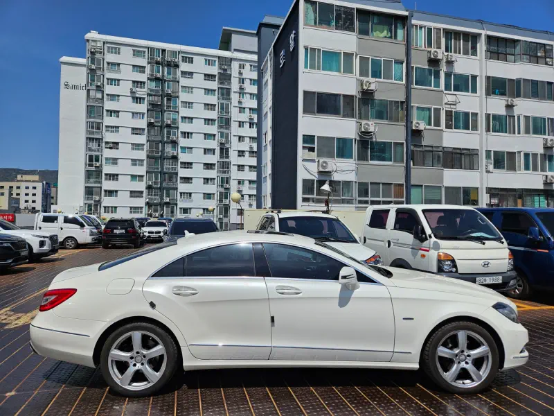 Mercedes-Benz CLS-Class