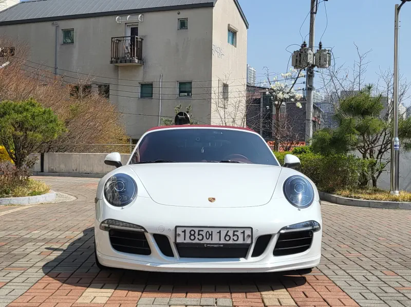Porsche 911