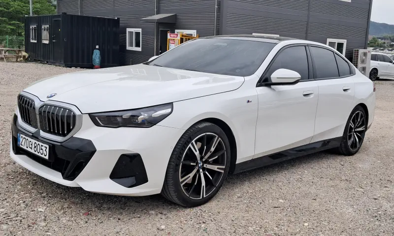 BMW 5-Series