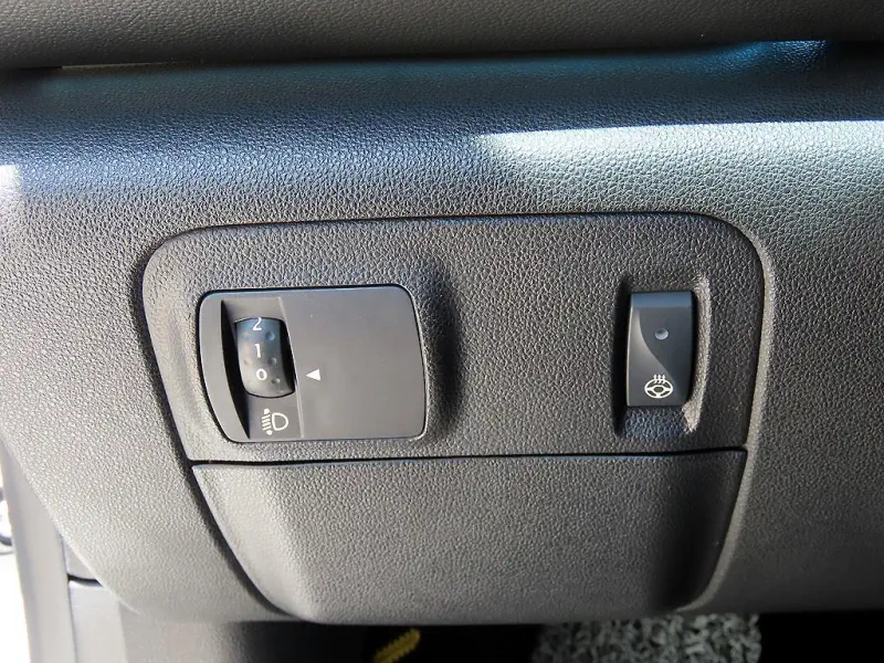 Renault SM6