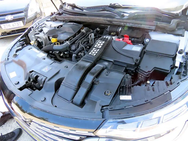 Renault SM6