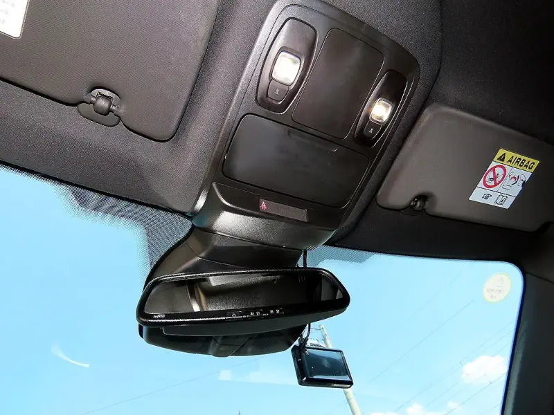Renault SM6