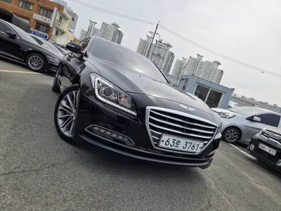 Hyundai Genesis