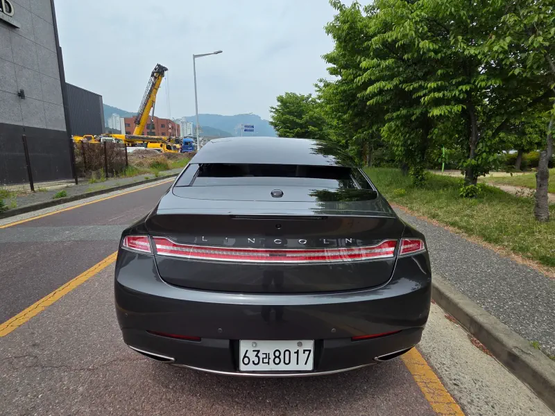 Lincoln Mkz