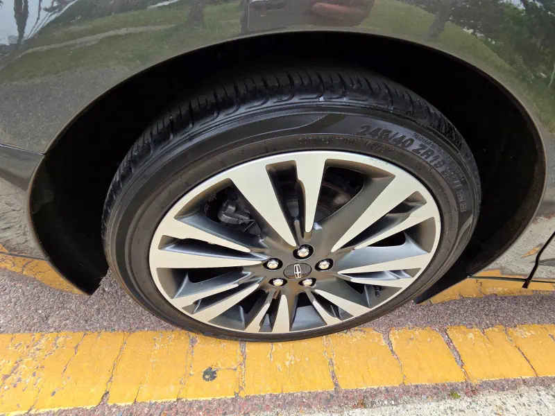Lincoln Mkz
