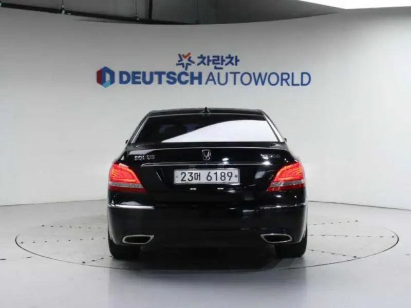 Hyundai Equus