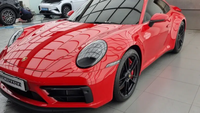 Porsche 911
