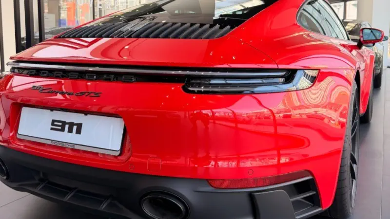 Porsche 911