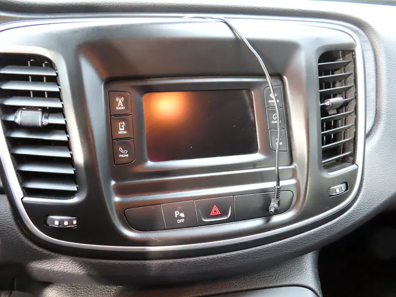 Chrysler 200