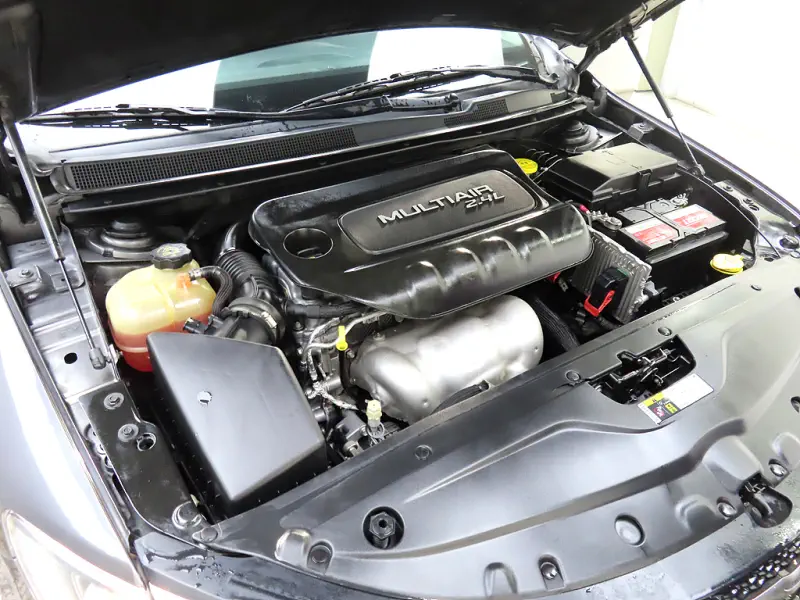 Chrysler 200