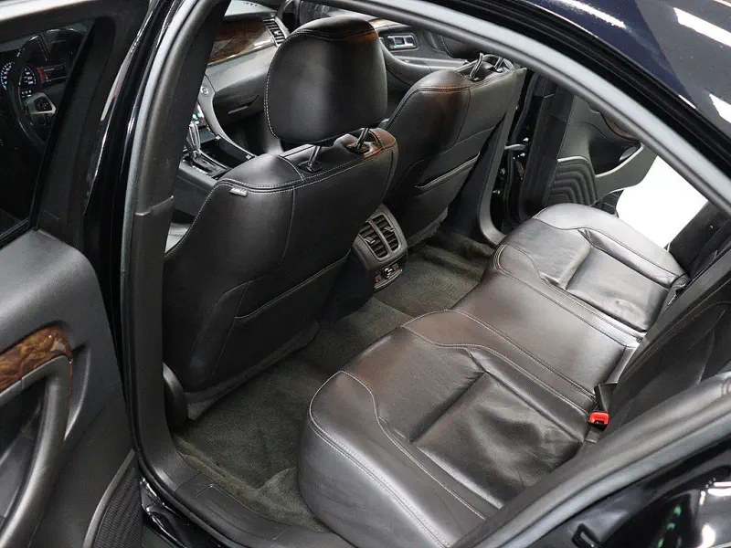 Ford Taurus