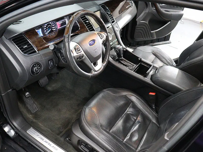Ford Taurus