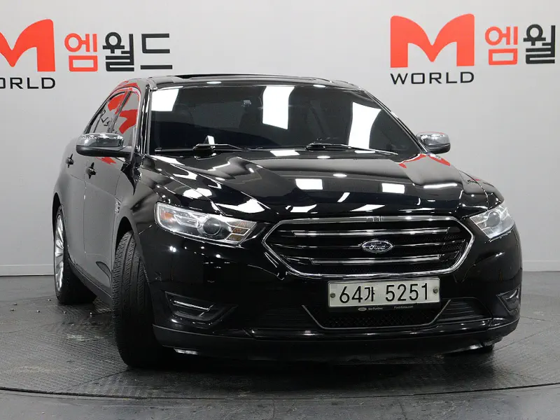 Ford Taurus