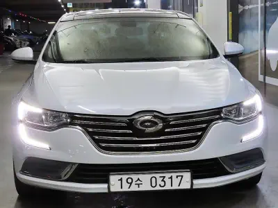 Renault SM6