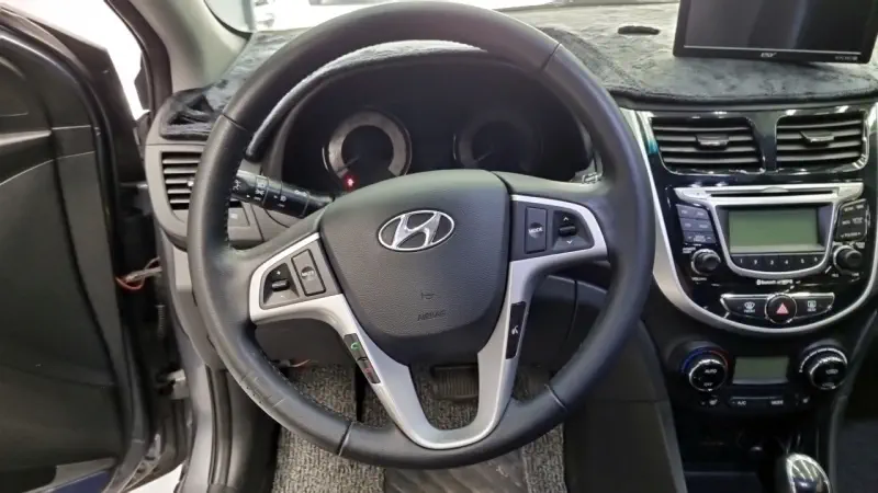 Hyundai Accent