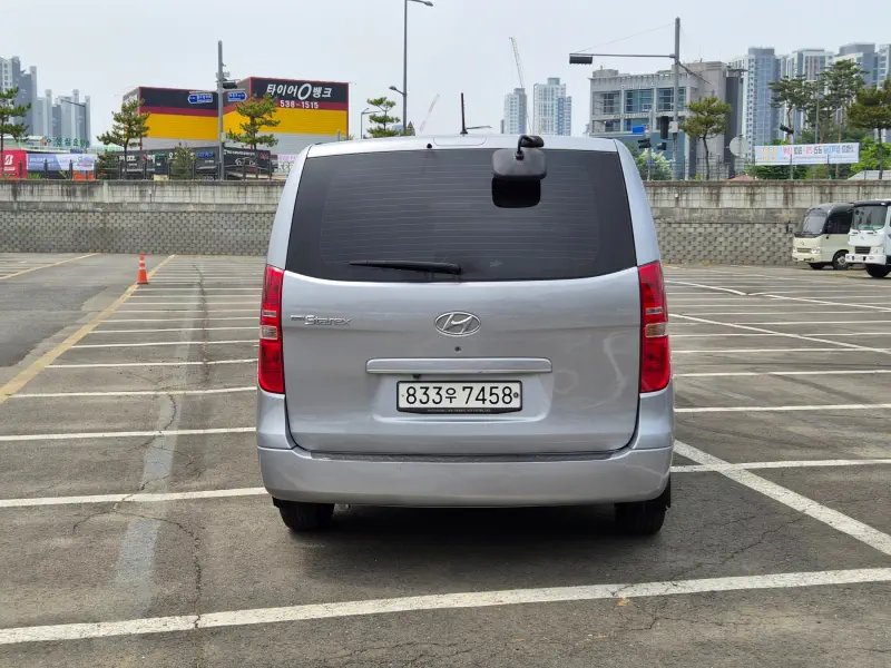Hyundai Grand Starex