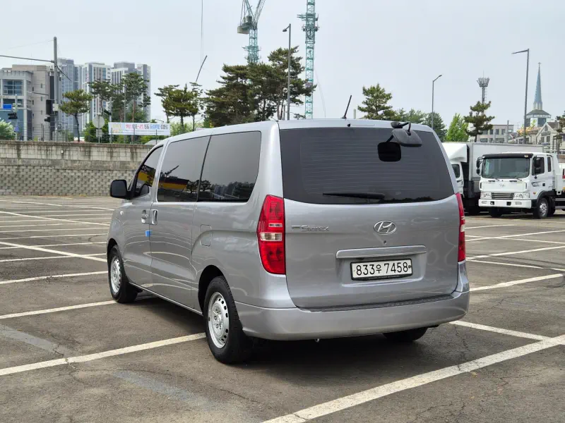 Hyundai Grand Starex