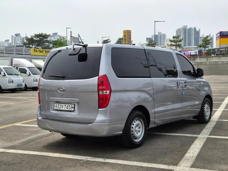Hyundai Grand Starex
