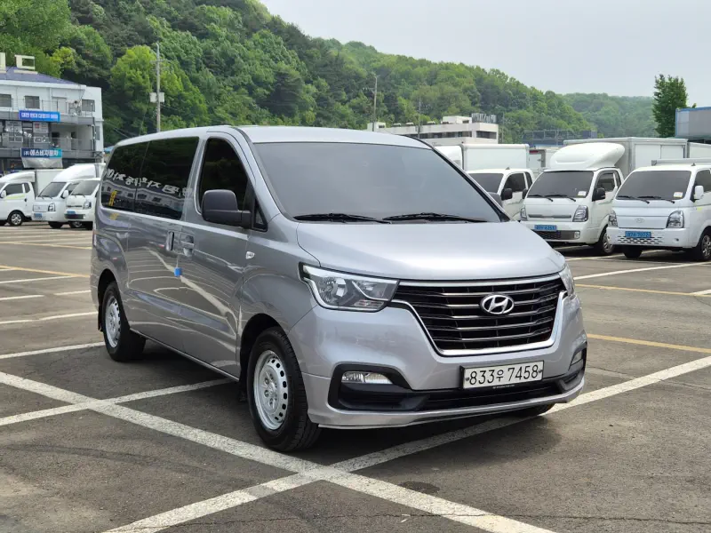 Hyundai Grand Starex