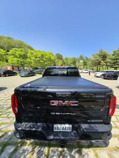 GMC SIERRA