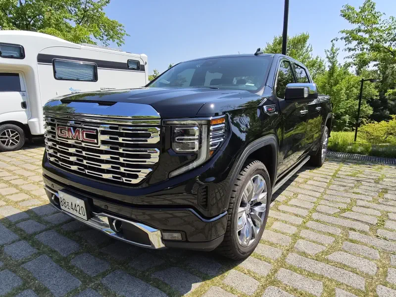 GMC SIERRA