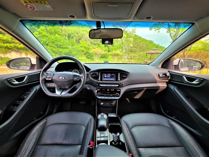 Hyundai Ioniq