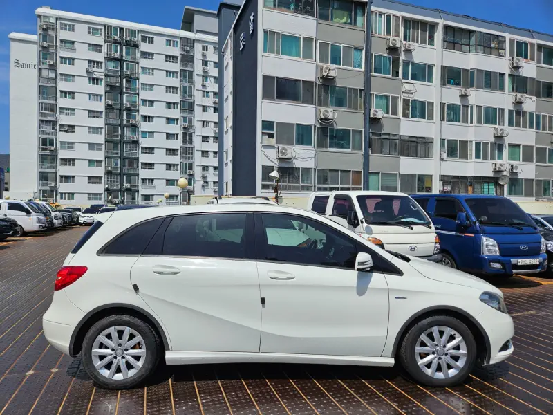Mercedes-Benz B-Class