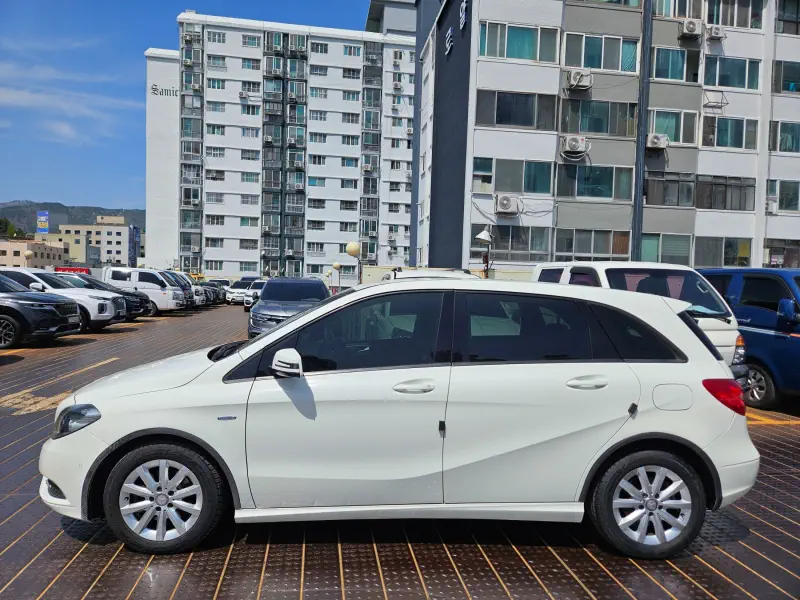 Mercedes-Benz B-Class