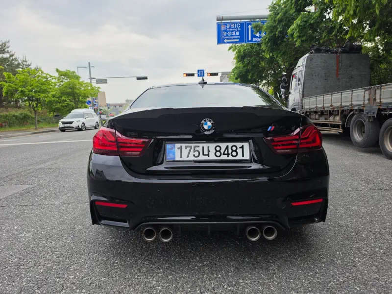 BMW M4