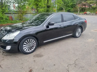Hyundai Equus