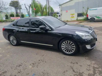 Hyundai Equus