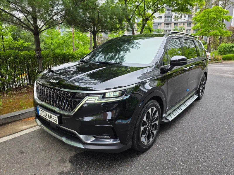 Kia Carnival