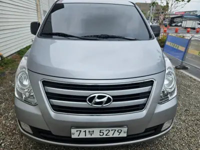 Hyundai Grand Starex