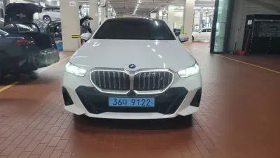 BMW i5