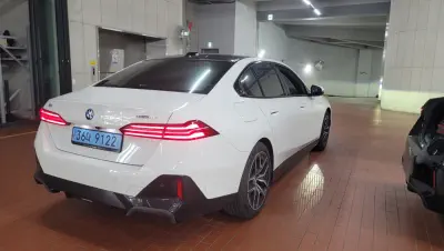 BMW i5