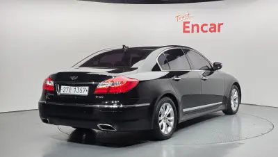 Hyundai Genesis