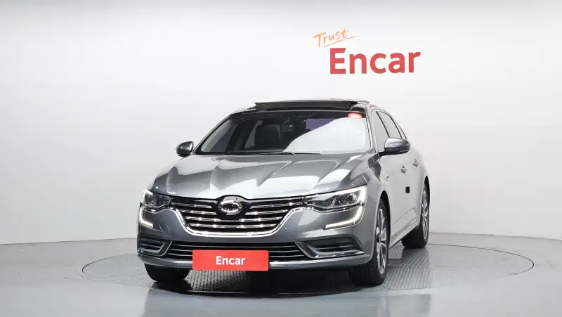 Renault SM6