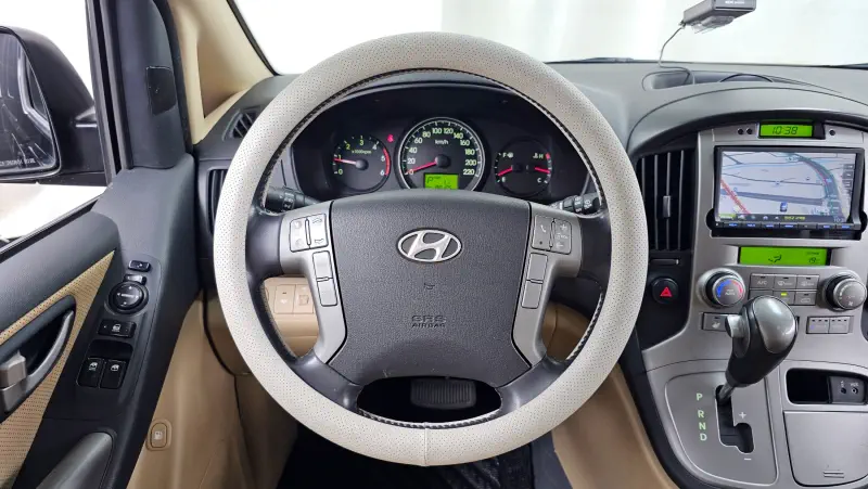 Hyundai Grand Starex