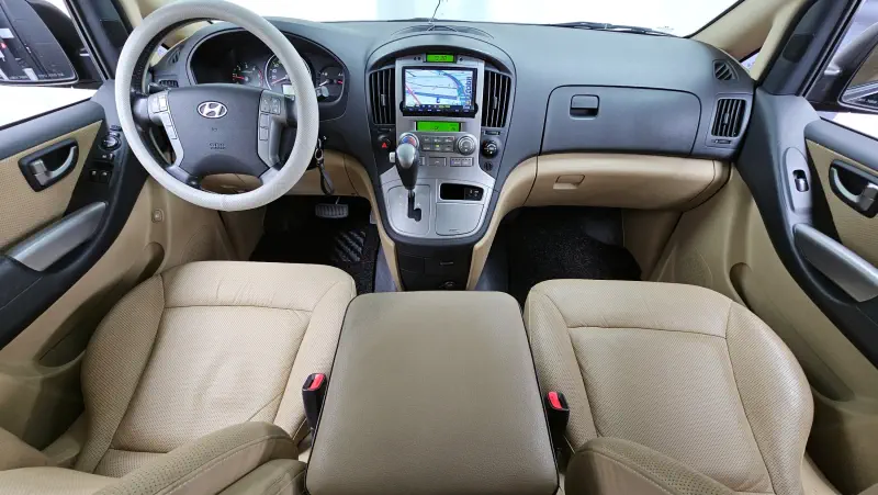 Hyundai Grand Starex