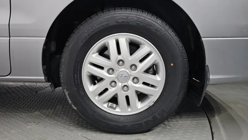 Hyundai Grand Starex