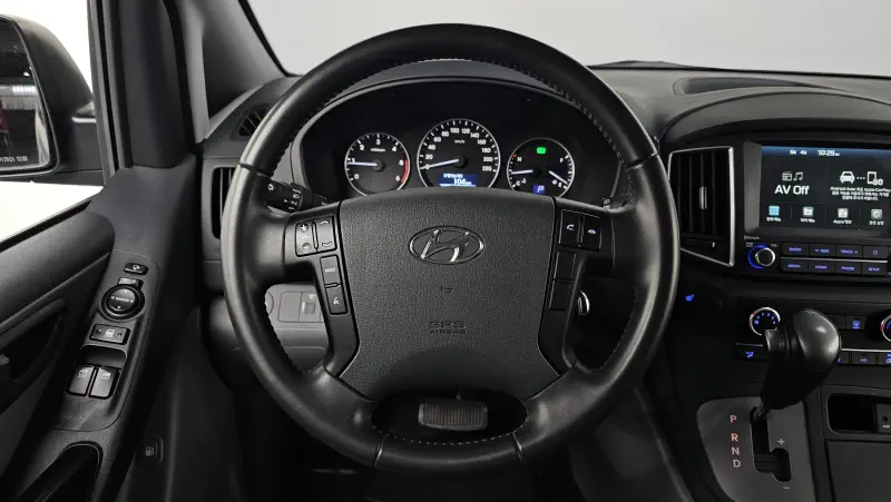 Hyundai Grand Starex