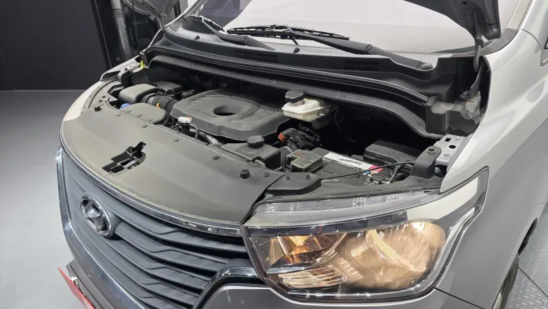 Hyundai Grand Starex