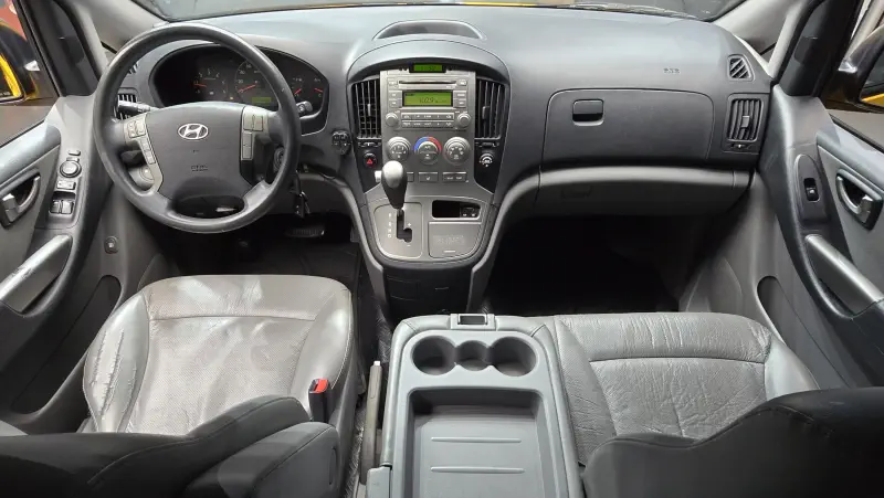 Hyundai Grand Starex