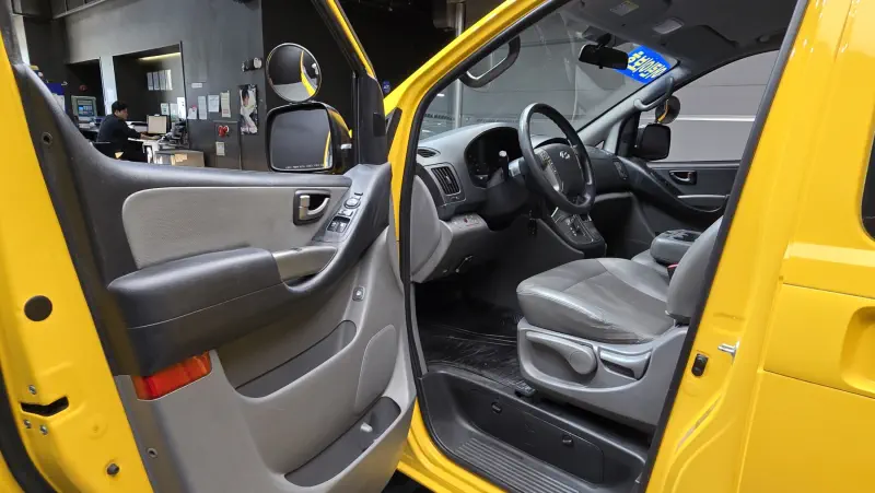 Hyundai Grand Starex