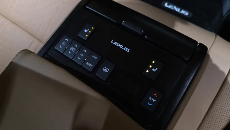 Lexus ES300h