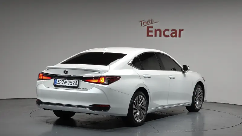 Lexus ES300h