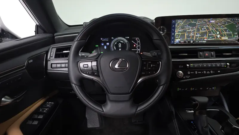Lexus ES300h